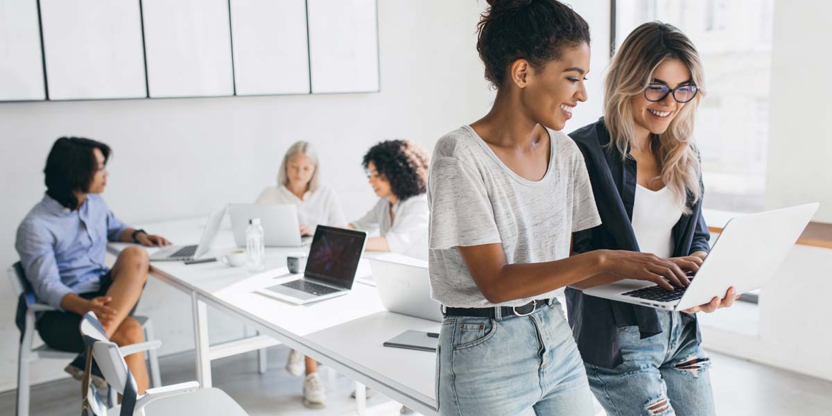 Strategia di contenuti su LinkedIn per il B2B: guida per le aziende