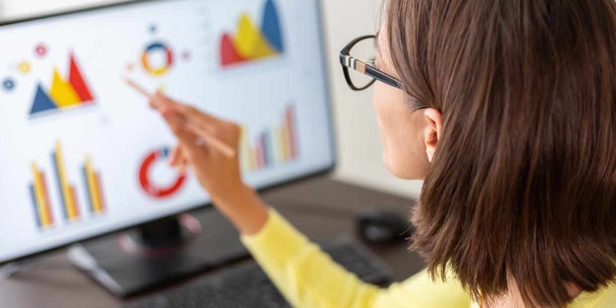 Strumenti di PR: software per il monitoraggio, l'analisi e le relazioni con la stampa